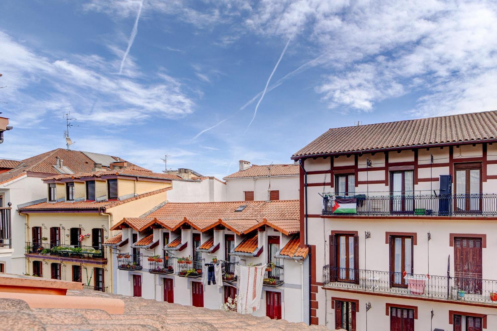 Preciosa Buhardilla En Hondarribia Centro Lejlighed Eksteriør billede